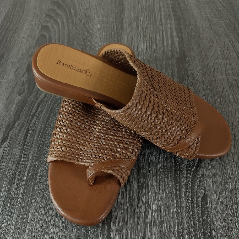 Baretraps Abey toe loop sandals brown wedge 81/2M man made materials